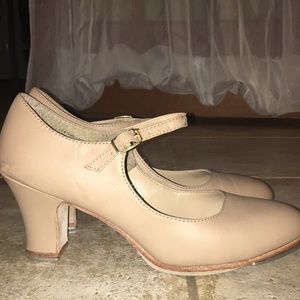 Tan tap shoes